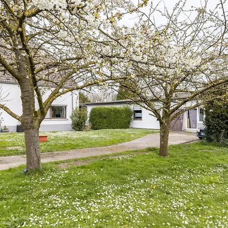 Haus 6 Pers Mit Garten 15 Min Zur Messe Duesseldorf Holiday home