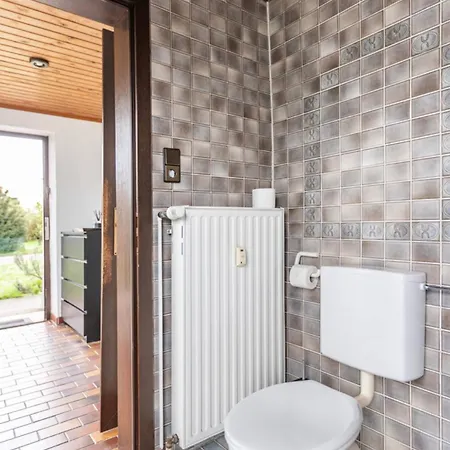 Haus 6 Pers Mit Garten 15 Min Zur Messe Duesseldorf 度假居 *