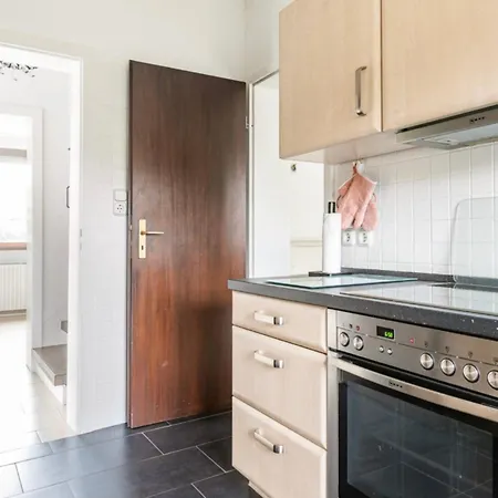 Haus 6 Pers Mit Garten 15 Min Zur Messe Duesseldorf Holiday home