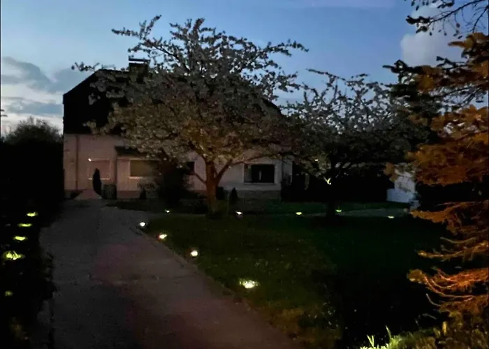 Tatil Evi Haus 6 Pers Mit Garten 15 Min Zur Messe Duesseldorf