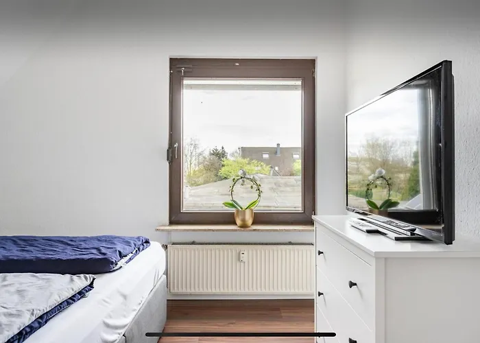 Haus 6 Pers Mit Garten 15 Min Zur Messe Duesseldorf Tatil Evi Krefeld