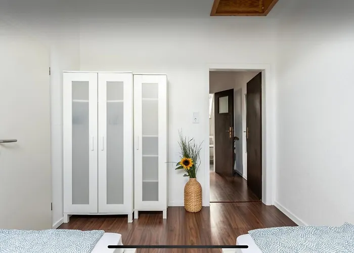 Haus 6 Pers Mit Garten 15 Min Zur Messe Duesseldorf Krefeld