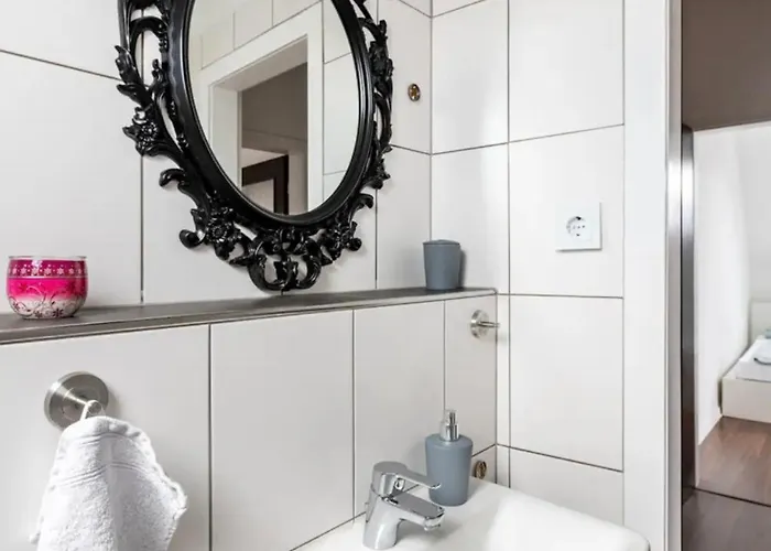 Tatil Evi Haus 6 Pers Mit Garten 15 Min Zur Messe Duesseldorf