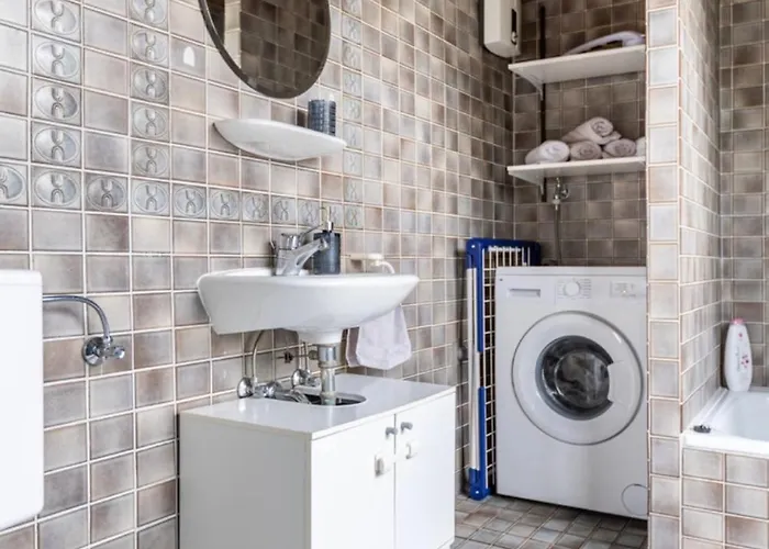 Haus 6 Pers Mit Garten 15 Min Zur Messe Duesseldorf * クレーフェルト