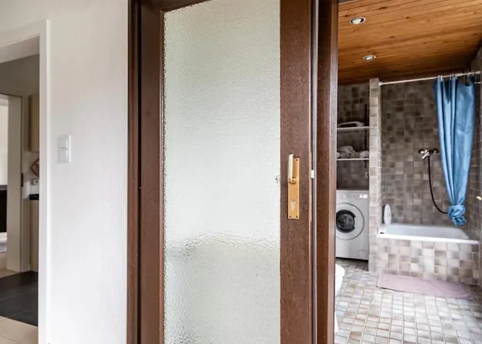 Haus 6 Pers Mit Garten 15 Min Zur Messe Duesseldorf Tatil Evi *